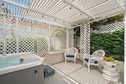P8463 - Shores Luxury - Image 3