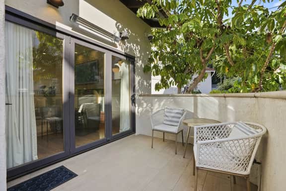 F7363 - Village Vista - Image 5