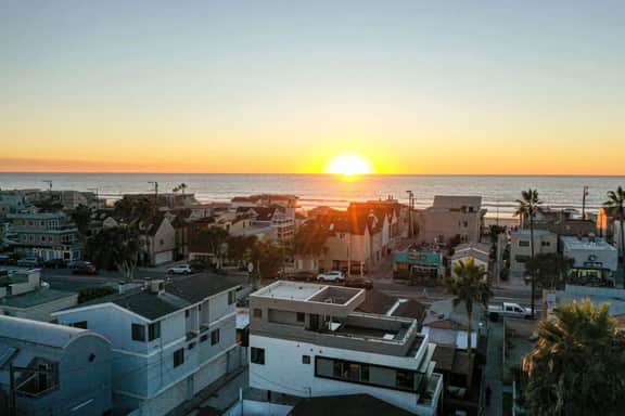 S813 - Sunset Paradise - Image 5