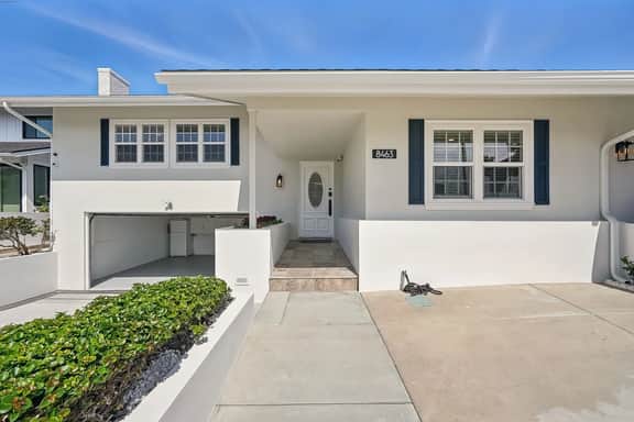 P8463 - Shores Luxury - Image 2