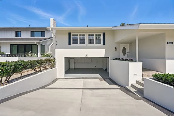 P8463 - Shores Luxury - Image 1